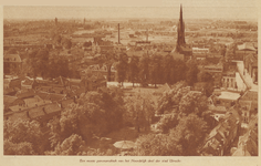 84436 Overzicht van het noordwestelijke deel van de binnenstad van Utrecht, vanaf de toren van de Jacobikerk ...